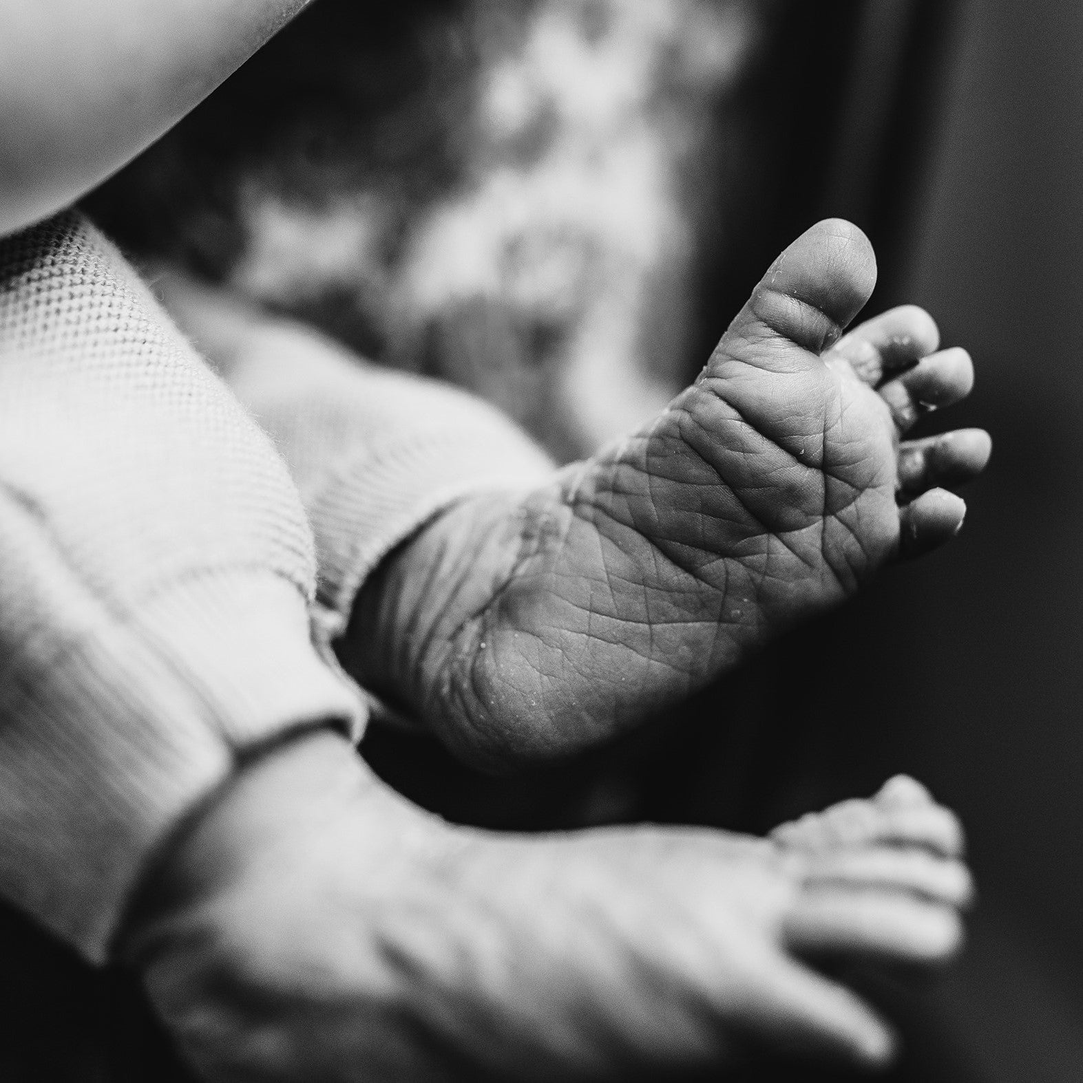 Photographing your baby at home - Etta Loves