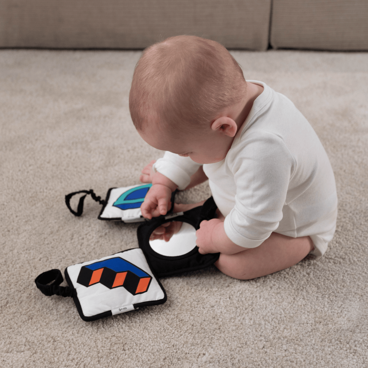 ETTA LOVES x WALALA STUDIO SENSORY HANGING SQUARES - for babies' first year - Etta Loves
