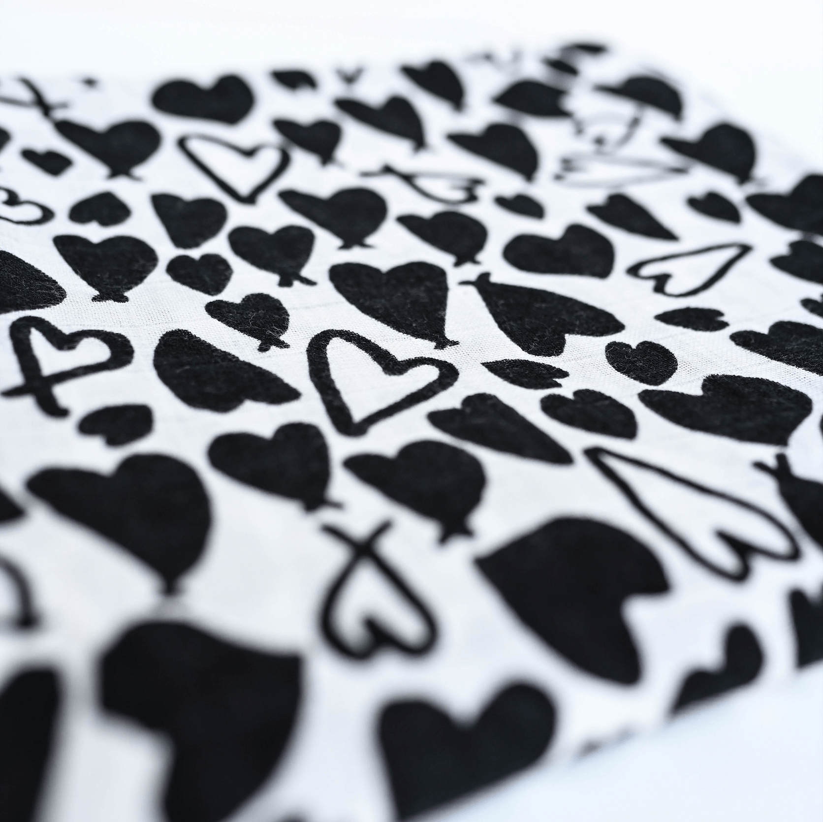LOVE HEART SINGLE SENSORY MUSLIN - Designed for 0 - 4 month old babies - Etta Loves