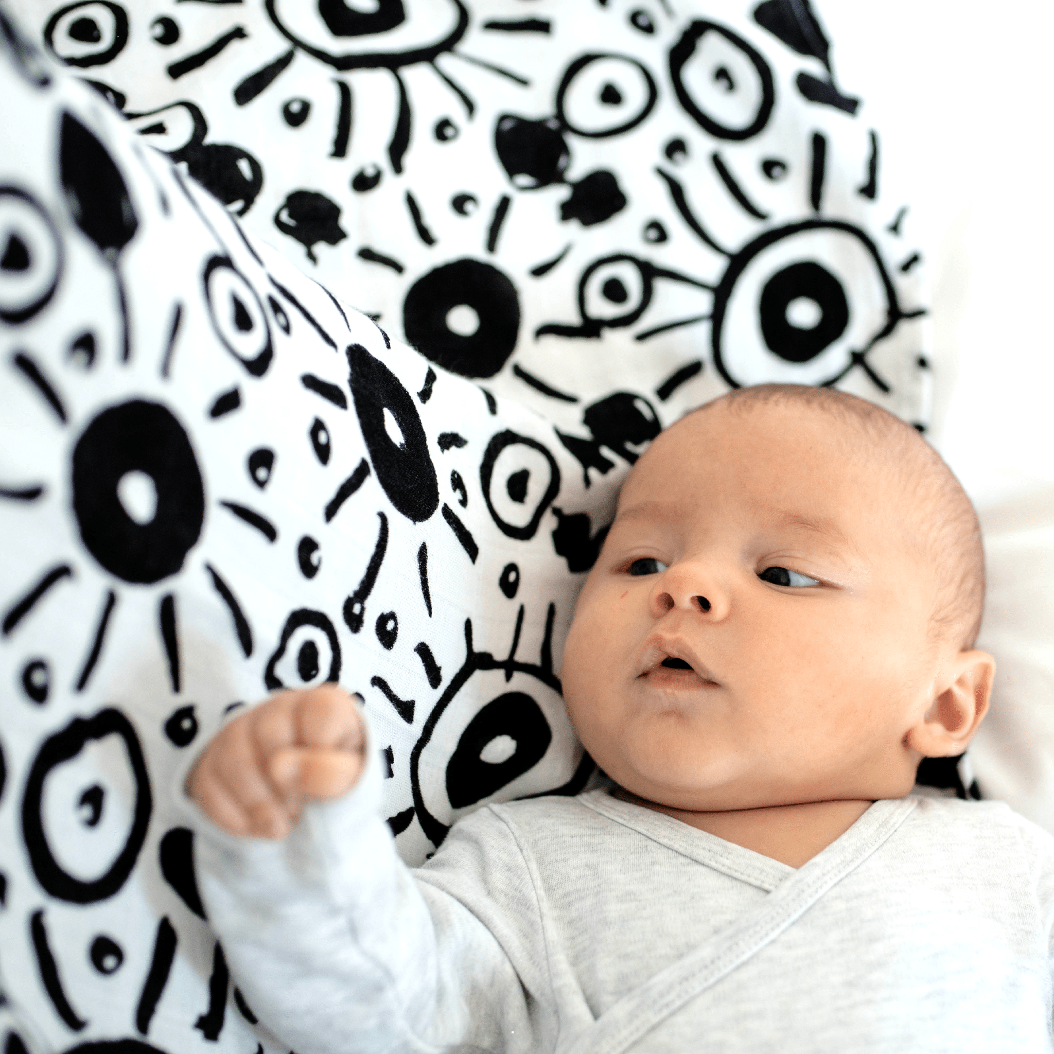 XL EYES MUSLIN - for newborn to 4 months old babies - Etta Loves