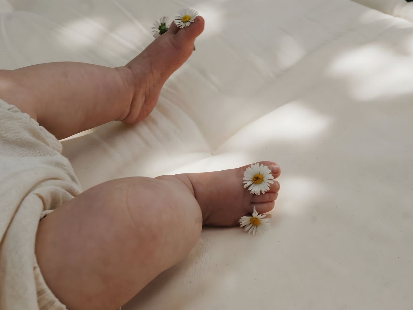 SPRING SENSORY PLAY IDEAS - Etta Loves