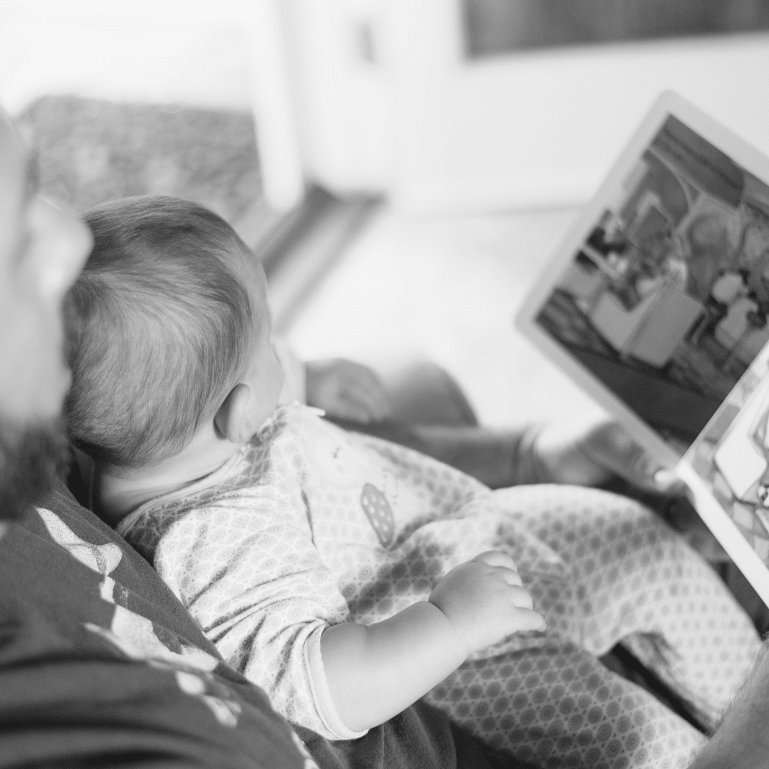 WHY READING TO YOUR BABY IS SO BENEFICIAL - Etta Loves