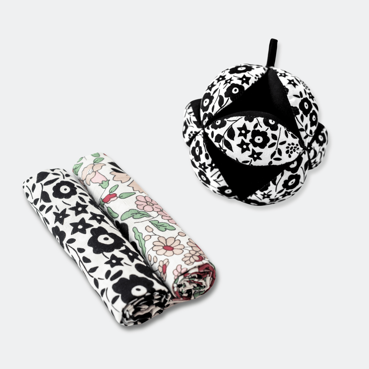 X LIBERTY LITTLE DISCOVERY SET birth to 12 months
