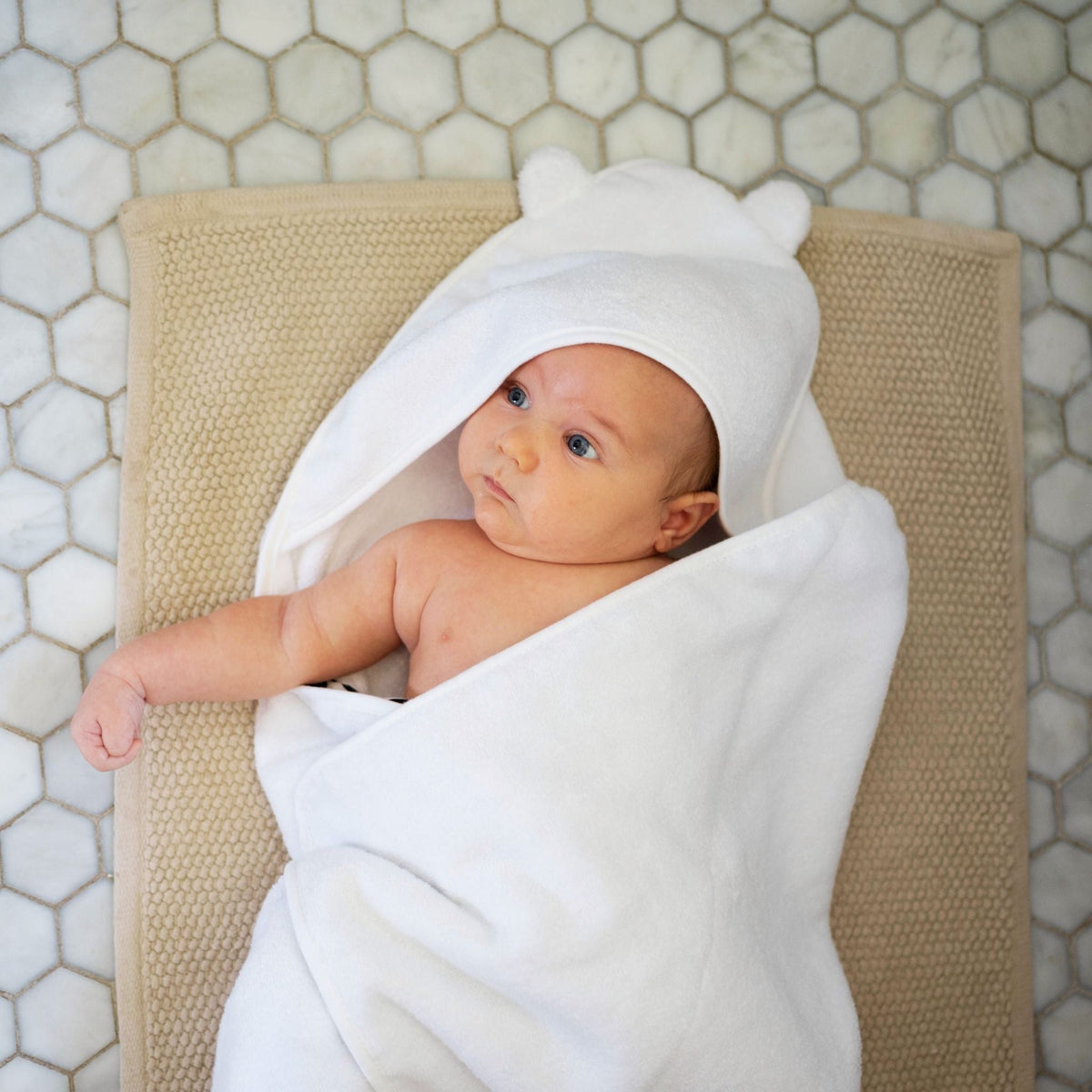 HOODED SENSORY TOWEL - from birth - Etta Loves
