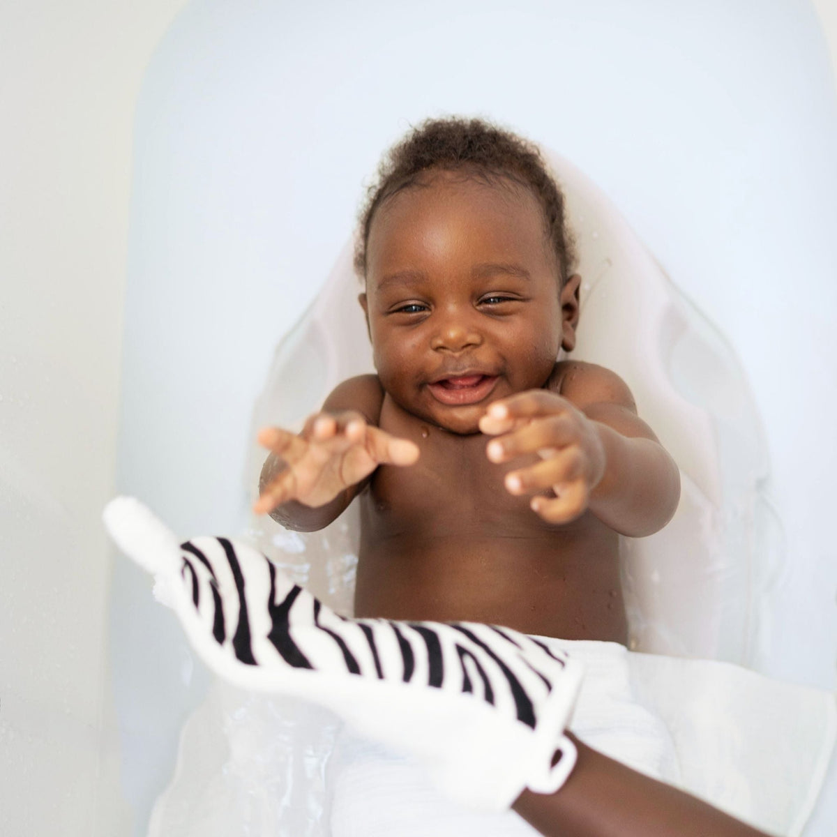 SENSORY BATH MITT / 2 PACK - from birth - Etta Loves