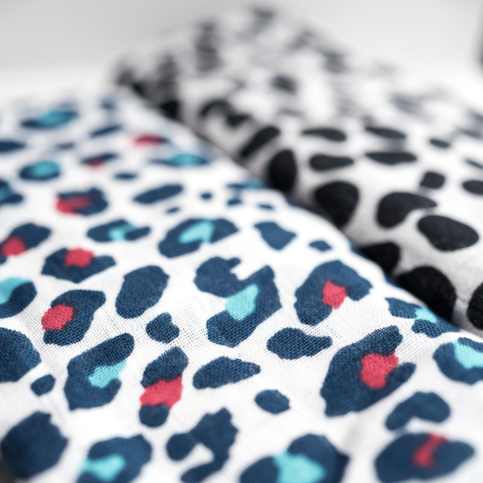 ANIMAL PRINT MUSLIN 2 - PACK - for babies' first year - Etta Loves