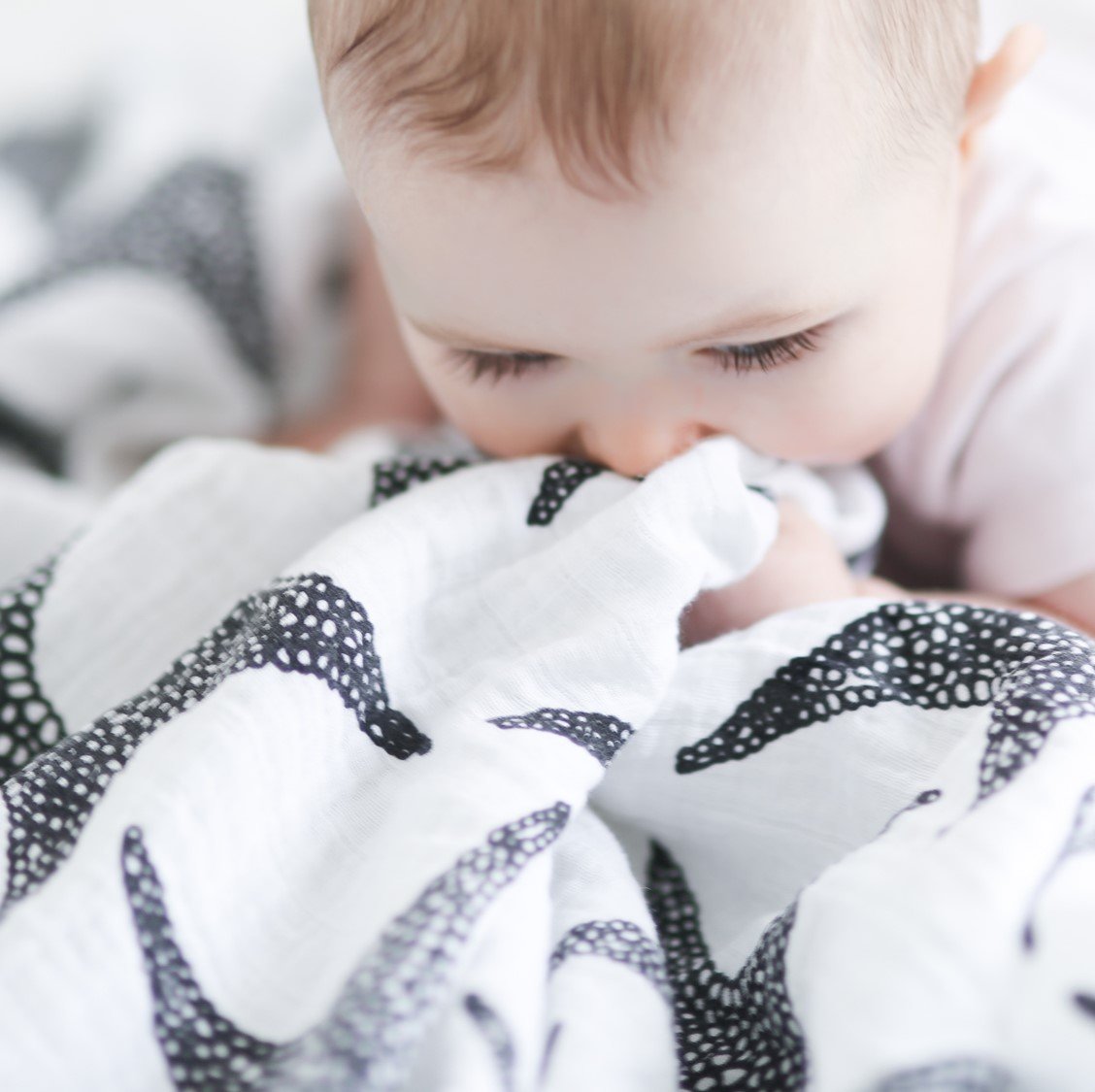 XL STARFISH MUSLIN - for newborn to 4 month old babies - Etta Loves